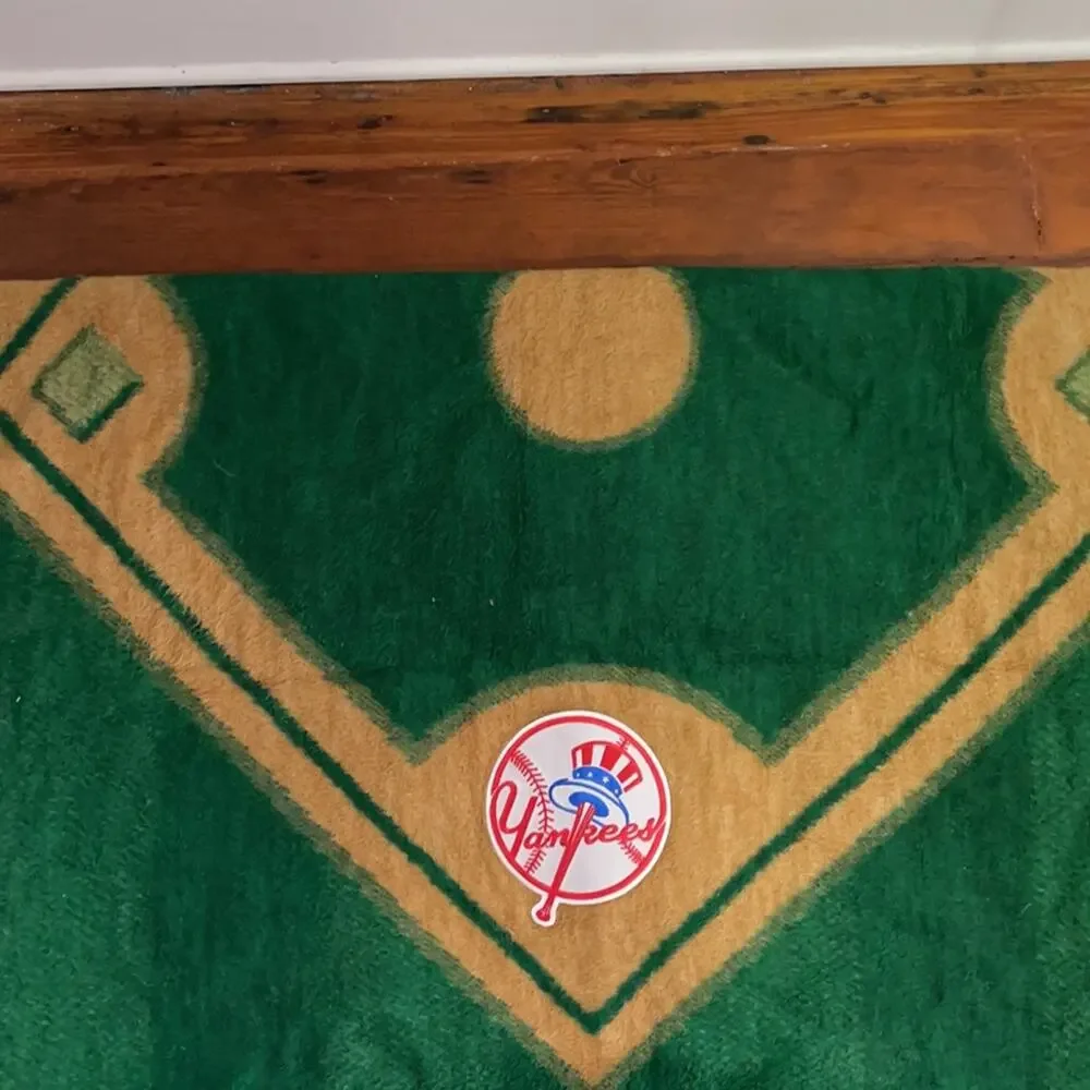 Major League Baseball New York NY Yankees plush soft throw blanket